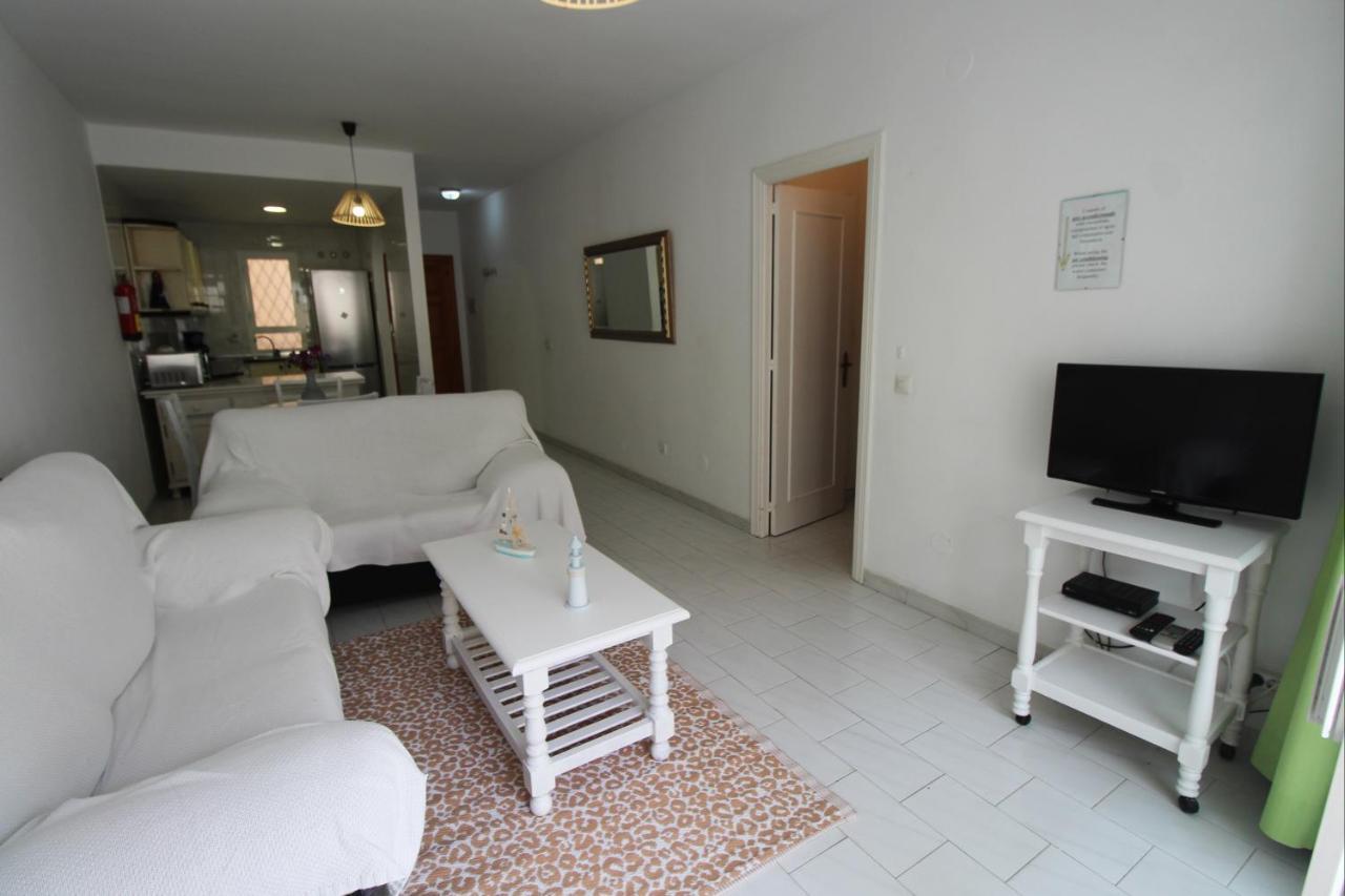 Carihuela Beach Apartment, 2Nd Line Torremolinos Eksteriør bilde
